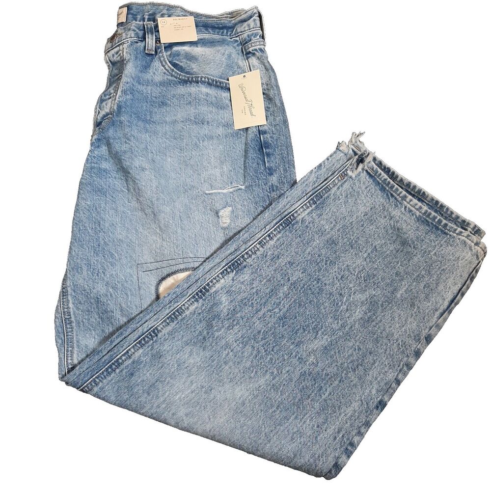 Universal Thread Mid Rise 90s Baggy Jeans Light Wash Distressed Patched  22 Plus